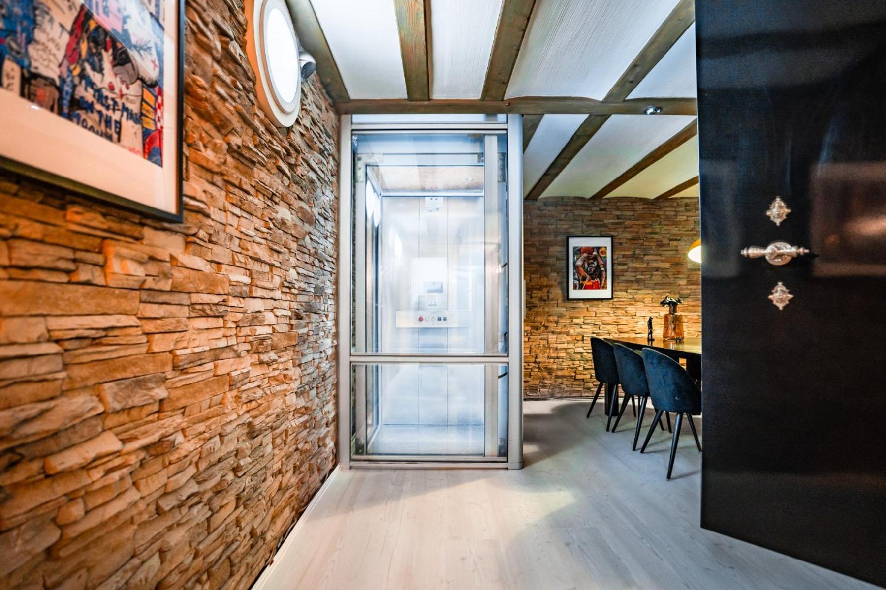 リューデスハイム・アム・ライン Designhaus - Whirlpool - 180Qm2 - Garage - 2 Etagenヴィラ エクステリア 写真