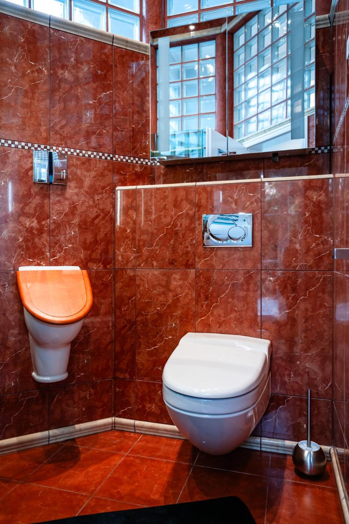 リューデスハイム・アム・ライン Designhaus - Whirlpool - 180Qm2 - Garage - 2 Etagenヴィラ エクステリア 写真